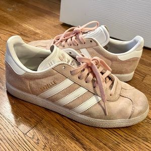 Adidas Gazelle light pink sneakers